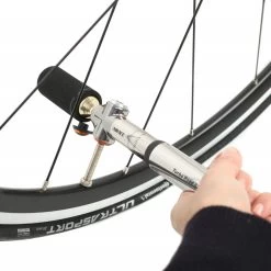 Airace Turbo Road 2in1 Minipumpe Mit Integrierter CO2-Pumpe Für Rennräder Bis 8 Bar (120 PSI) 13 Airace Turbo Road 2in1 Minipumpe Mit Integrierter CO2-Pumpe Für Rennräder Bis 8 Bar (120 PSI) -Fahrradausrüstung 59203538 06H70PBMTaCbv5B 1280x1280