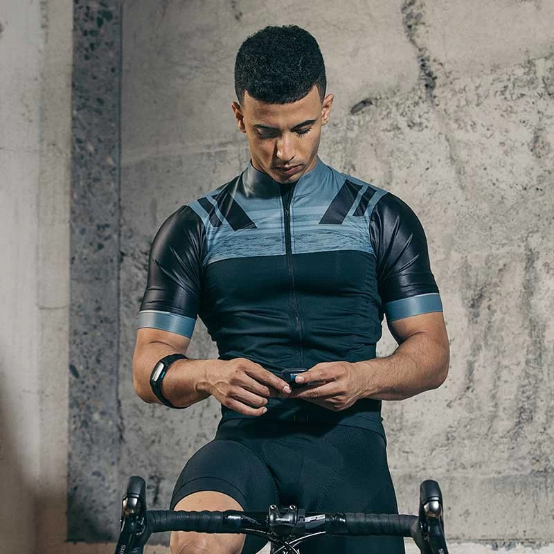 Wahoo Fitness Wahoo Tickr Fit Optischer Herzfrequenzmesser Dualband Bluetooth Smart & ANT+ Pulsmesser 6 Wahoo Fitness Wahoo Tickr Fit Optischer Herzfrequenzmesser Dualband Bluetooth Smart & ANT+ Pulsmesser – Bild 4