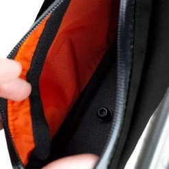 Restrap Bolt-On Top Tube Bag 0,8 L Oberrohrtasche -Fahrradausrüstung 59205227 06MZYUIcSn3dEZp 1280x1280