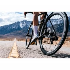 Zipp 303 Firecrest Carbon-Laufradsatz SRAM 10/11-fach (Shimano-kompatibel, 700c, Tubeless, Scheibenb -Fahrradausrüstung 68921943 06NWO6j5jlOunTJ 1280x1280