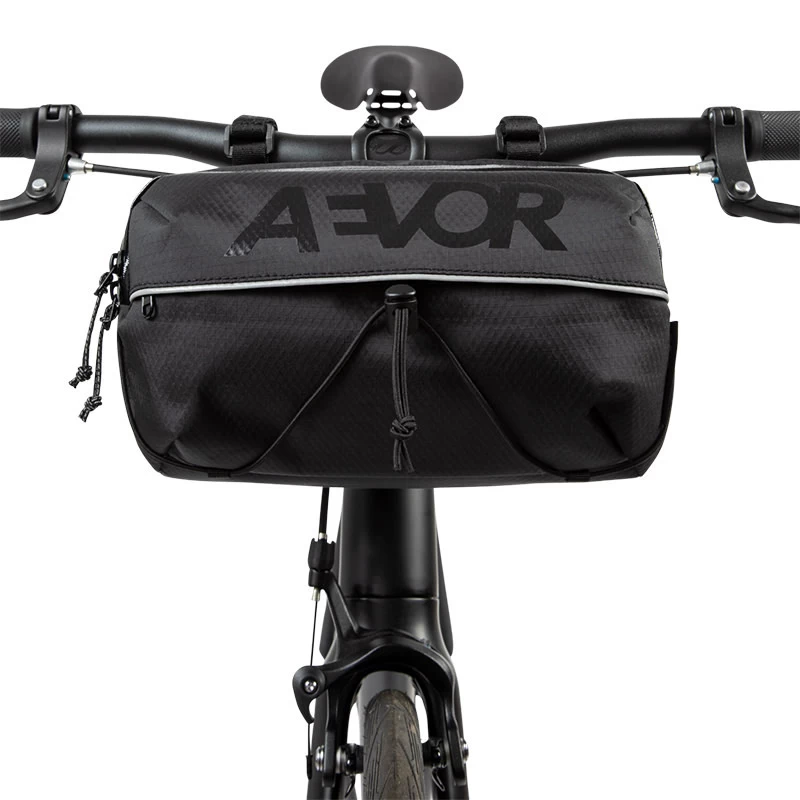 AEVOR Bar Bag Proof Black Lenkertasche - Auch Als Sling-Tasche Nutzbar 4 Liter - Schwarz 4 AEVOR Bar Bag Proof Black Lenkertasche - Auch Als Sling-Tasche Nutzbar 4 Liter - Schwarz – Bild 2